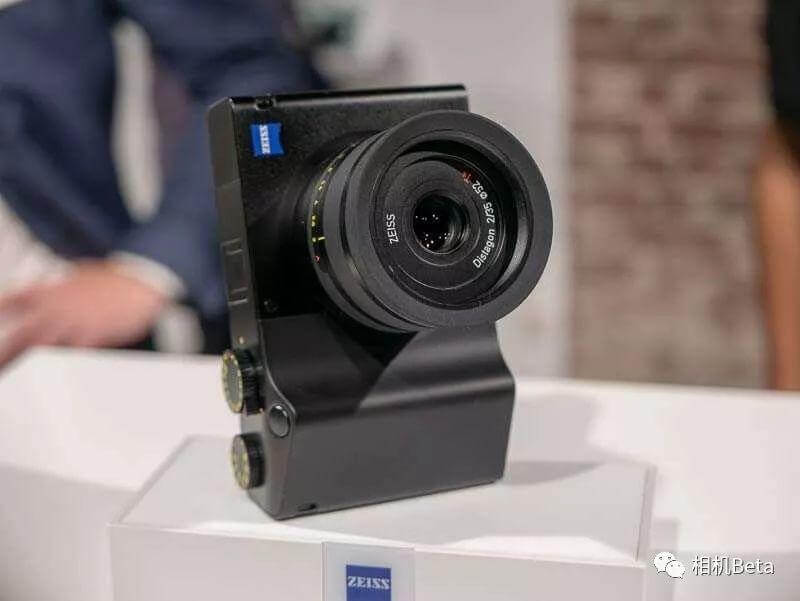 蔡司全画幅相机ZX1正式发布，内置Lightroom CC！？