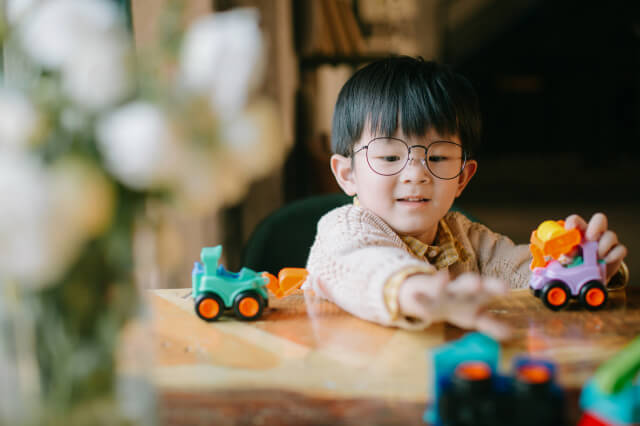 室外这么冷！不如给娃来组室内照