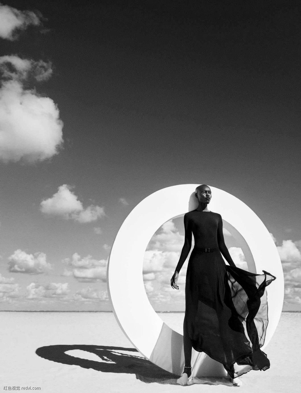 Vogue时尚杂志德国版2018年五月刊摄影师Giampaolo Sgura时尚杂志大片：天然美女